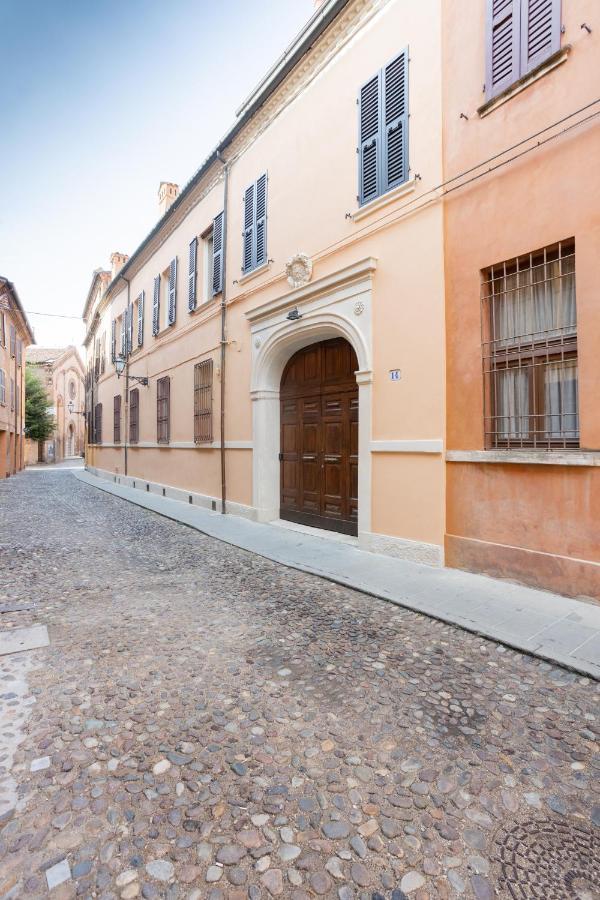 פררה Palazzo Sabbioni Suite Del Conte Elegant Suite In Old Monastery City Center מראה חיצוני תמונה